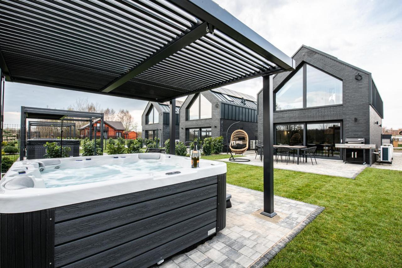 Odnova - Holiday Home With Spa Bobolin Exterior photo